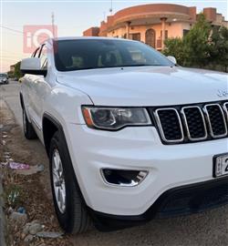 جیپ گراند شیرۆکی